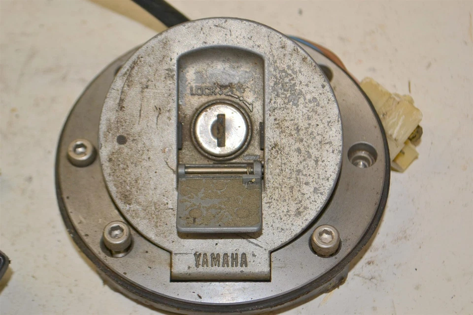 Yamaha FZ 600 Ignition Switch + Gas Cap + Key 3JV-82501-00-00 1986-1993 Foto 2 de 4