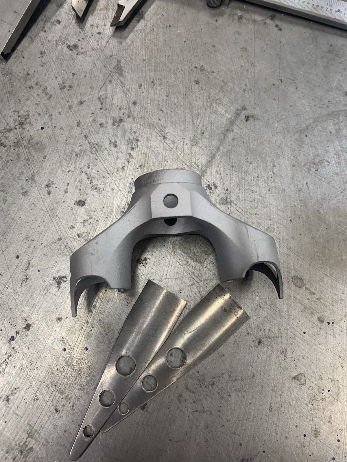 Cinelli CC Fork Crown 1” With Haden Tabs