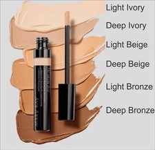 MK Perfecting Concealer - NIB Light Ivory full size