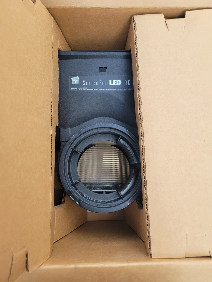 ETC SOURCE  FOUR LED CYC - Image 3 of 4