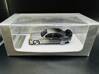 DCM 1/64 Mercedes Benz 190E W201 Restomod Evolution Silver 