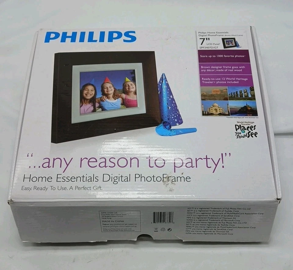 Philips 7" Home Essentials Digital Photoframe SPF3407D/G7 Brown Wood LCD - Image 2 of 4
