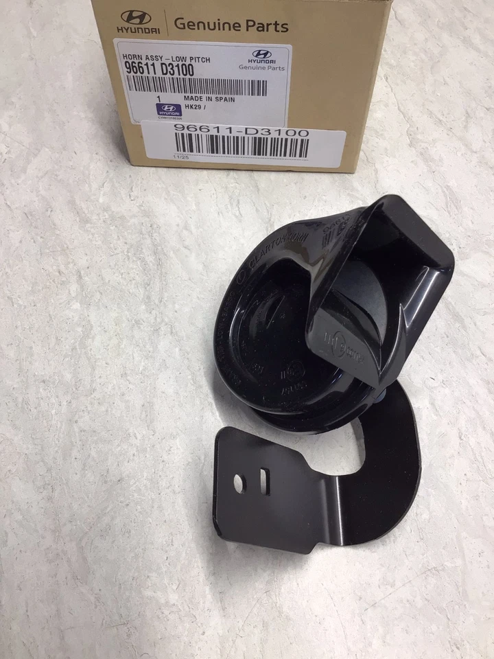 2016-2018 Hyundai Tucson Low Pitch Note Horn 96611-D3100 - Image 4 of 4