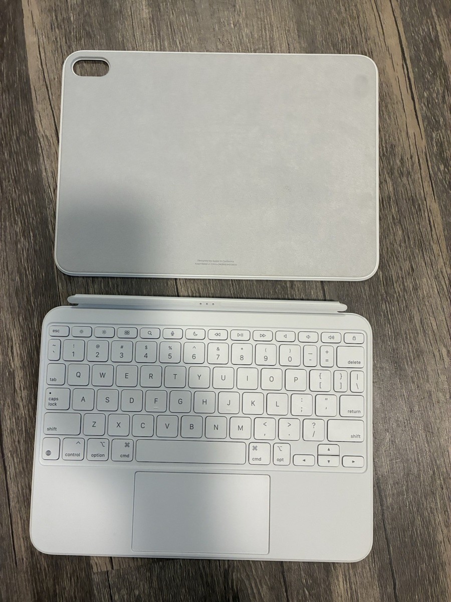 iPad Magic Keyboard Folio (A2695) 【公式通販】