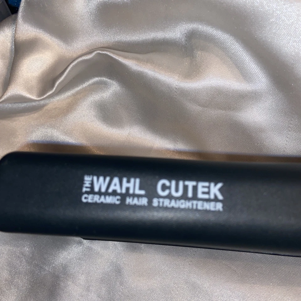 Plancha de pelo de cerámica Wahl Cutek tipo 4416 | 230°C | Placas flotantes | Usada en excelente estado Foto 2 de 4