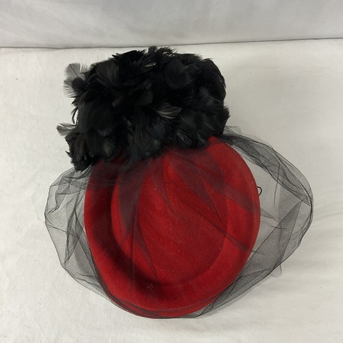 Retro 1990s Street Smart Betmar Pillbox Hat Red Wool Black Plume & Veil Small - Picture 6 of 7