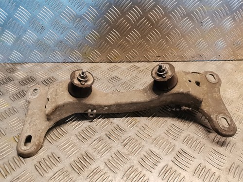 BMW 1 E87 Getriebe Halterung Bracket 6771064