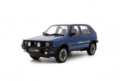 1/18 Volkswagen Golf MKII Country 4 x 4 1990 Blue Model Car by
