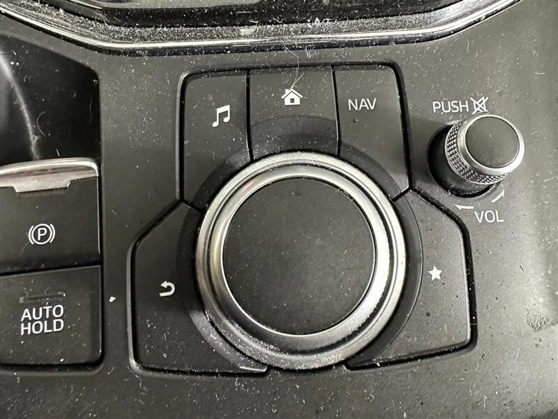 Unidad de control de radio MAZDA CX-5 2019-2021 OEM Foto 4 de 4