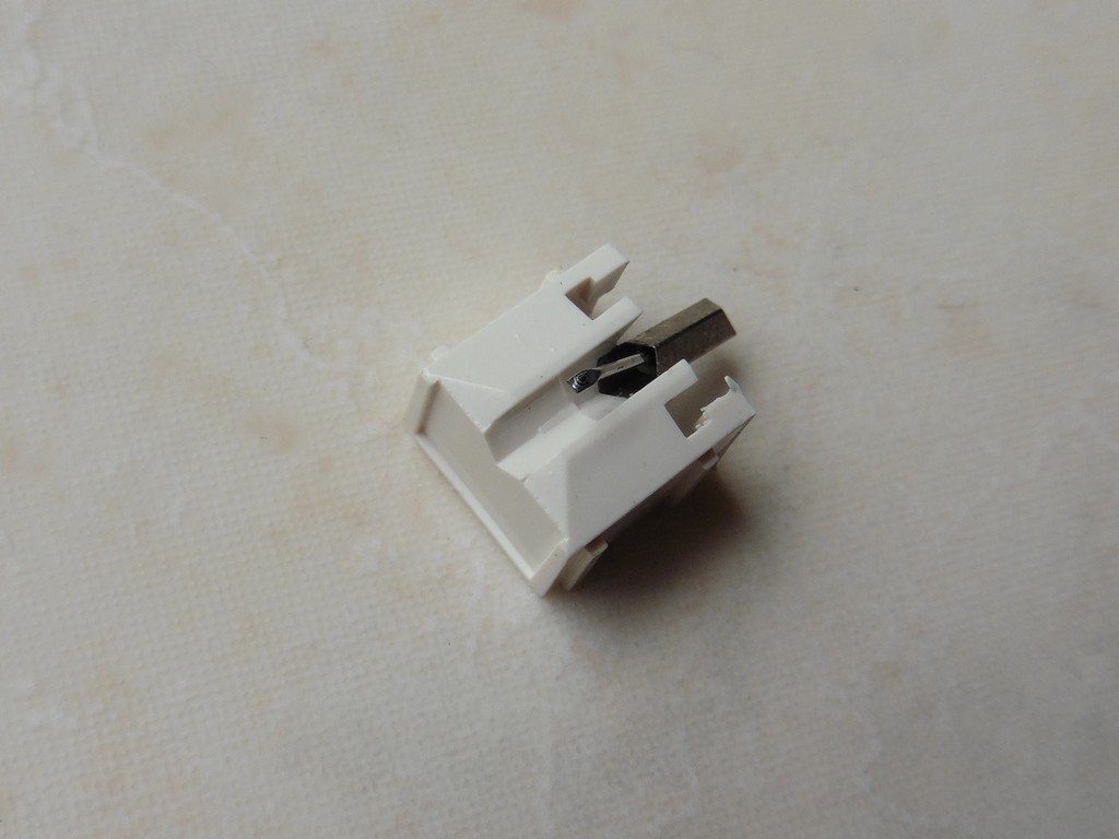 Diamant ASUKI GSM 7302 pour platine vinyle avec aiguille de lecture en pointe conique