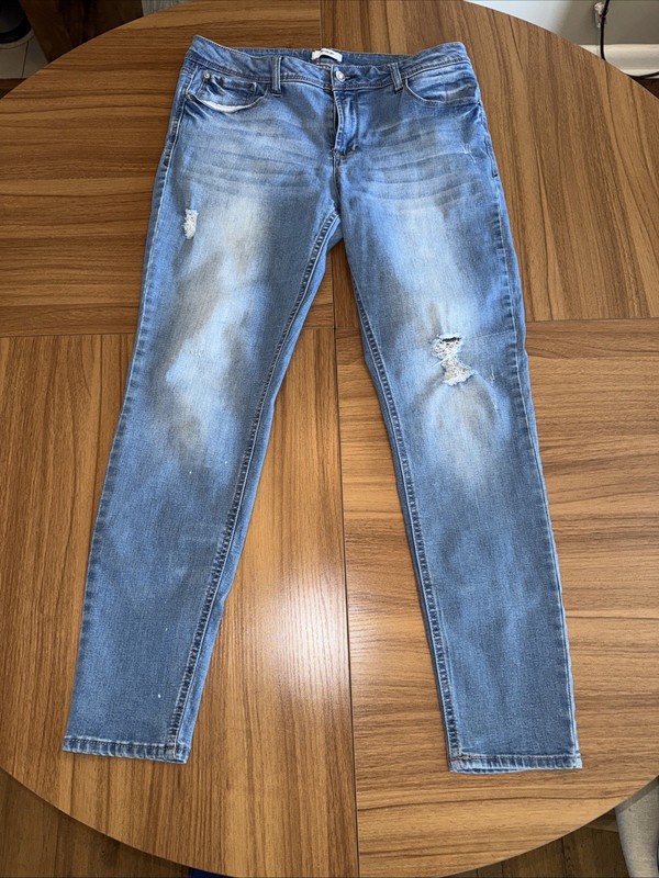 Kenzie Women's Distressed Jeans Skinny, Medium Wash, Size 10/30 #175 