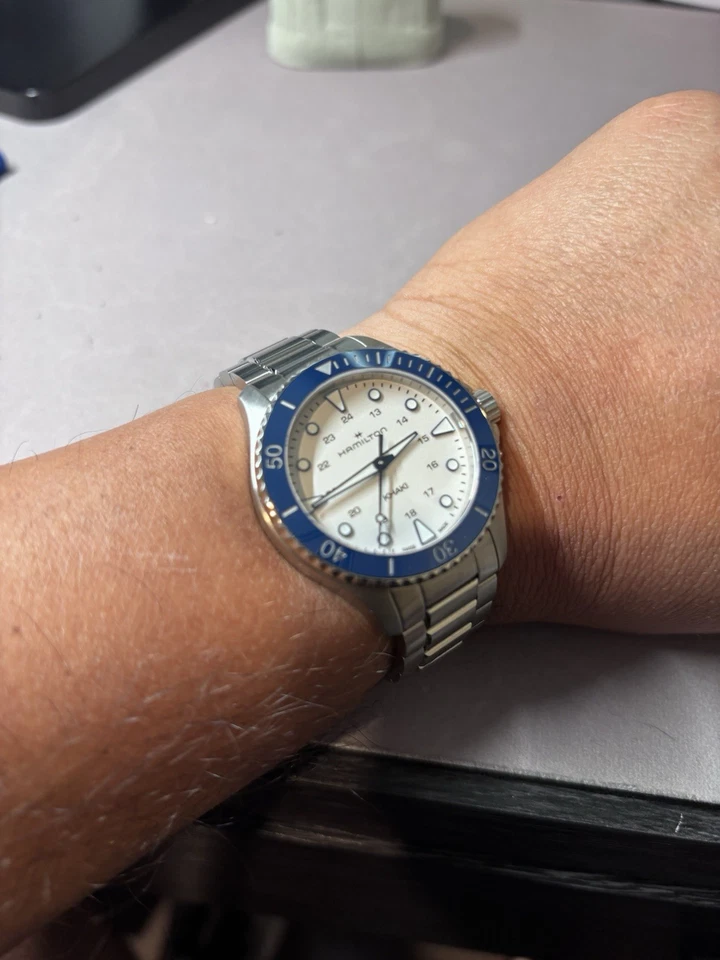 Reloj Hombre Hamilton H82231150 Caqui Azul Marino Buceo Acero 37 mm Plata Azul Cuarzo Foto 3 de 4