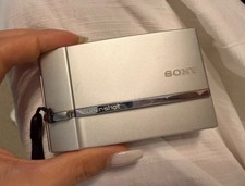 SONY Cyber-shot DSC-T30 Silver Compact Digital Camera 3x Zoom English W/Charger