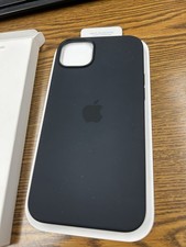 Apple Silicone Case with MagSafe for iPhone 14 PLUS - Black