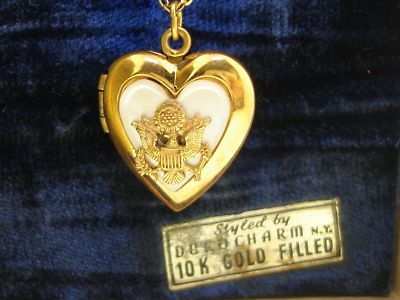 RARE 1940'S DURACHARM GOLD FILLED MOP WWII SWEETHEART NECKLACE IN