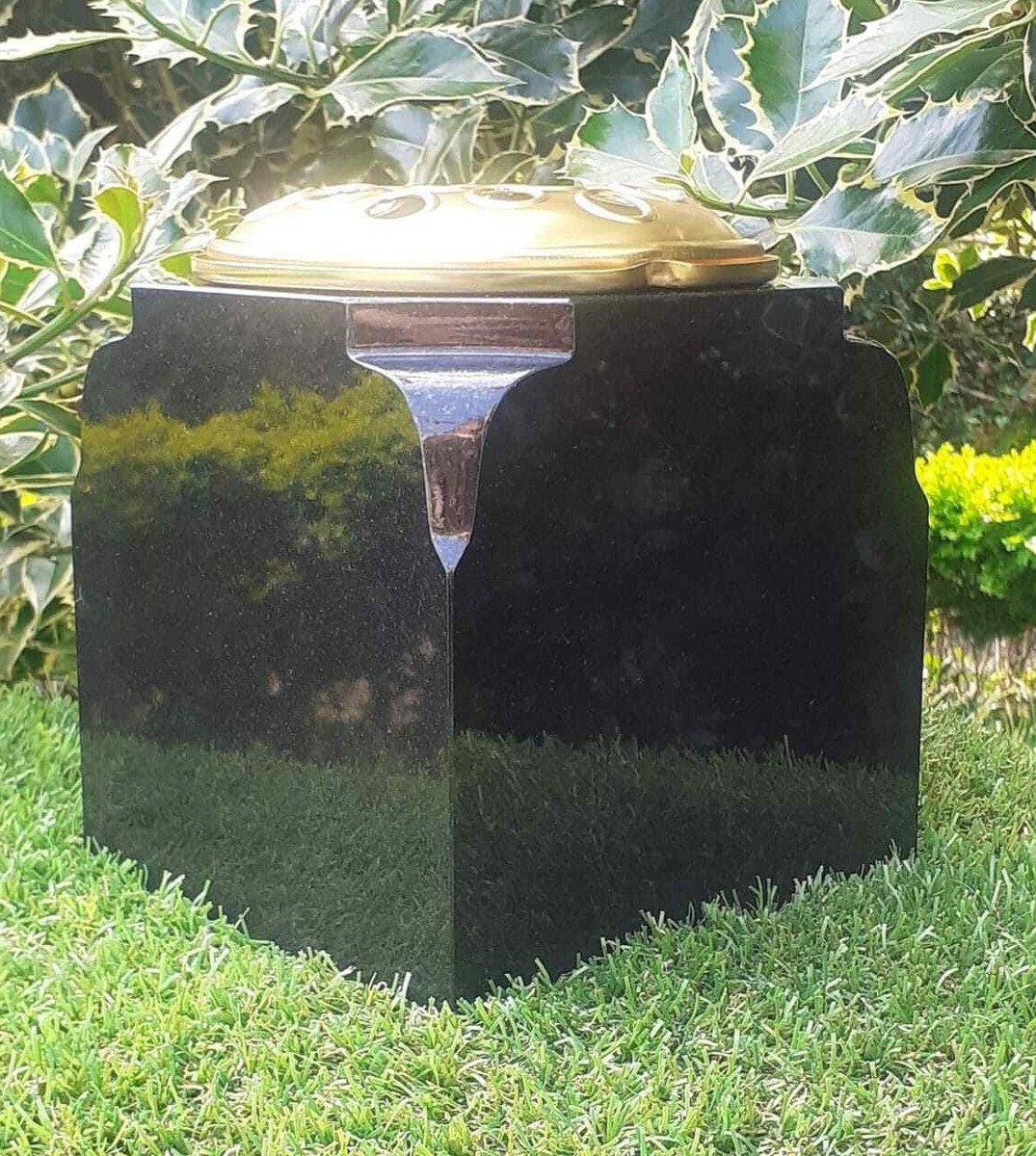 Jarrón De Granito Personalizado Para Cementerio - Maceta Soporte De Flores, Color Gris, Se Graba Texto A Pedido