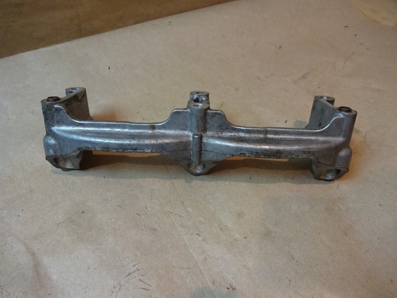 Ferrari 458,California - Fuel Rail Mounting Bracket  - P/N 239946