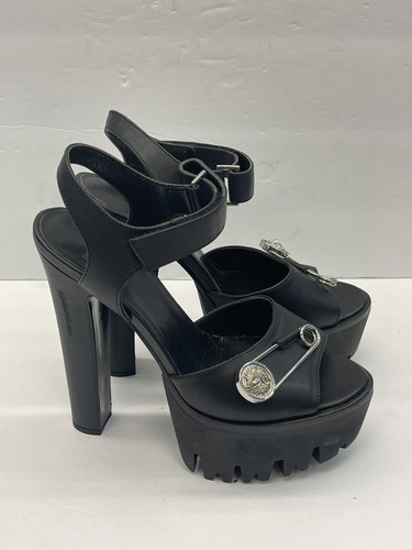 Sandalias de tacón alto de plataforma Versus Versace ""Safety Pin"" talla 37 nuevas cuero negro - Imagen 6 de 13