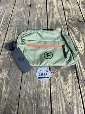 Backcountry 7L Sling Pack  9 oz. 4.5 x 12.5 x 8''  polyester & Nylon - Olivine