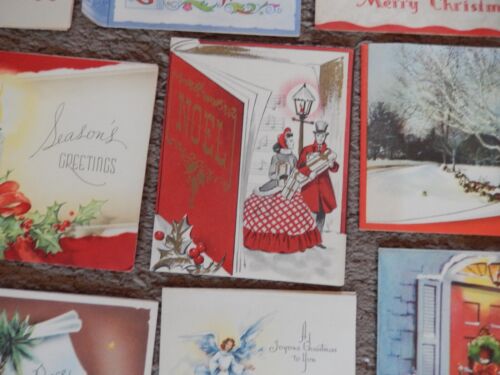 #10, 30 VINTAGE CHRISTMAS CARDS, CAROLERS, WINTER SCENES, GLITTERED, CHURCHES - Picture 12 of 23