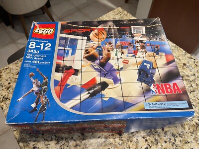 LEGO Sports: The Ultimate NBA Arena (3433) Kobe & Lebron w/locker 