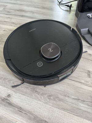 Ecovacs Deebot Ozmo T8 Aivi Inkl. Absaug-Station Saug und Wisch Roboter