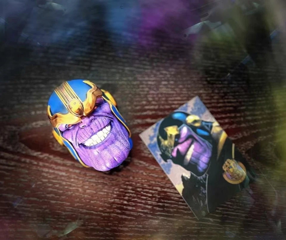 Thanos 1/4 head carved Fridge magnet Resin statue Figure-NEW Collection Gift - Image 4 of 4