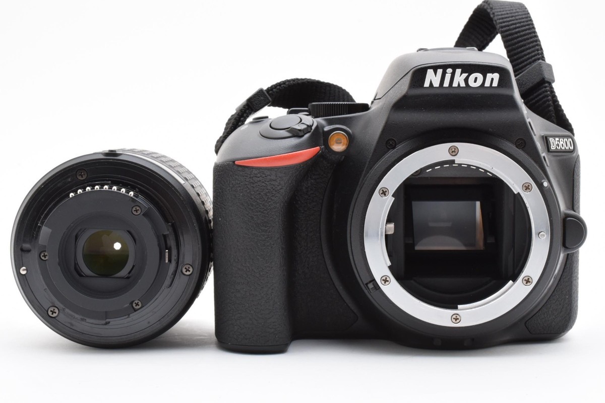 ニコンD5600 Amazon.com : Nikon D5600 24.2MP DSLR Camera with 18-55mm VR and 70