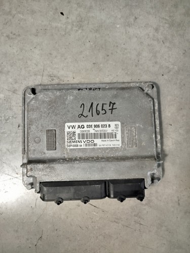 Original Volkswagen Motorsteuergerät ECU 03e906023b  /