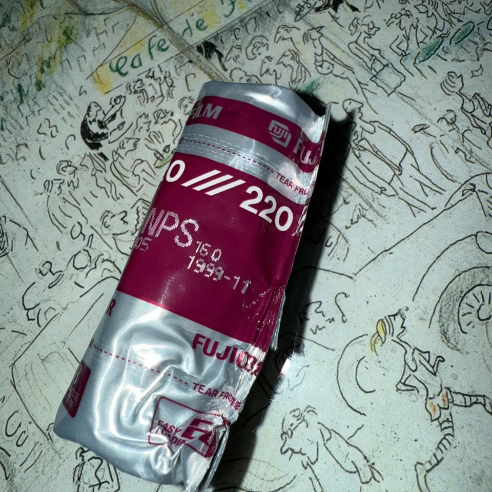 5 ROLLS- Fujifilm NPS 220 160 - EXP 11/1999 Medium Format Color Negative Film - Image 3 of 4