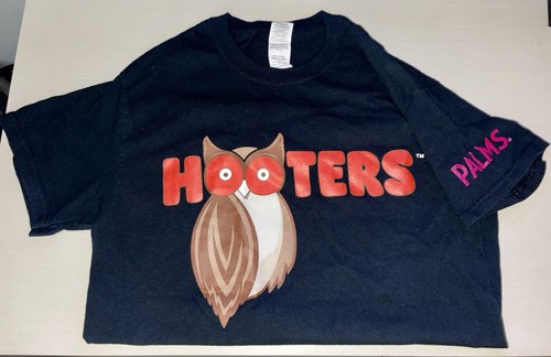 Hooters Las Vegas Palms Hotel T Shirt Size Men’s Small