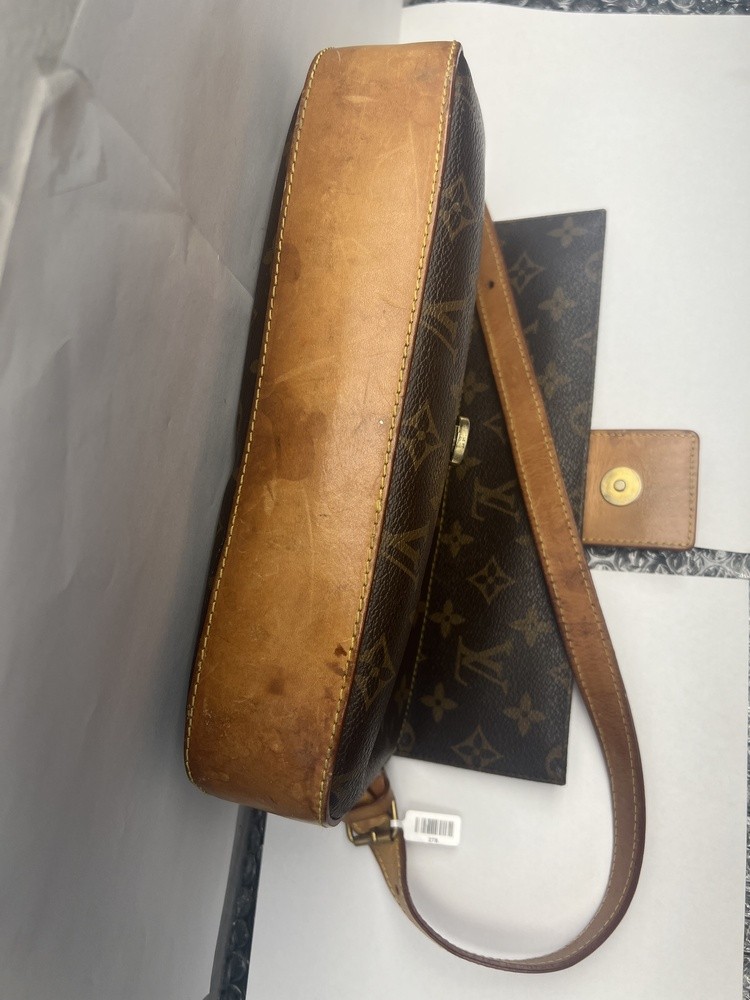 AUTHENTIC Louis Vuitton  Cite Monogram handbag. L… - image 8