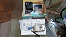 CANON POWERSHOT COMPACT SD 900 DIGITAL ELPH IN THE BOX 10.0 MEGAPIXELS 3X ZOOM