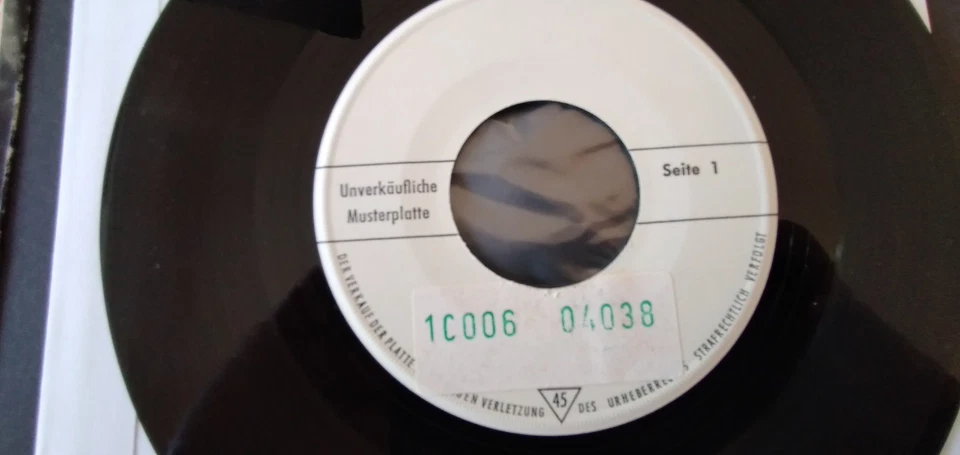 Si THE GODS - Hey Bulldog - Bild 2 von 4