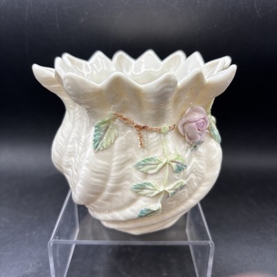 Belleek irisches Porzellan 4'' SCHÜSSEL VASE Rose & Kleeblatt Elfenbein China