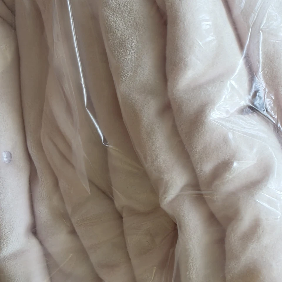 Pottery Barn Teen Sweet Velvet Scallop Twin Quilt  Blush - Image 3 of 4