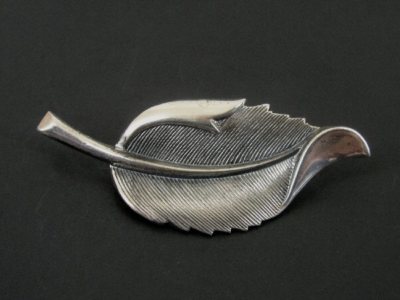beau sterling leaf brooch