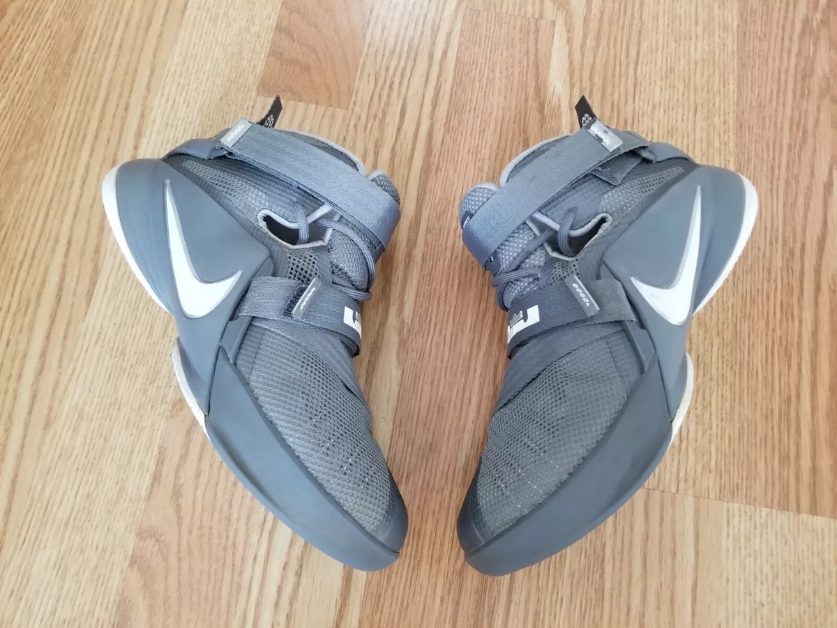 Lebron soldier 9 outlet grey