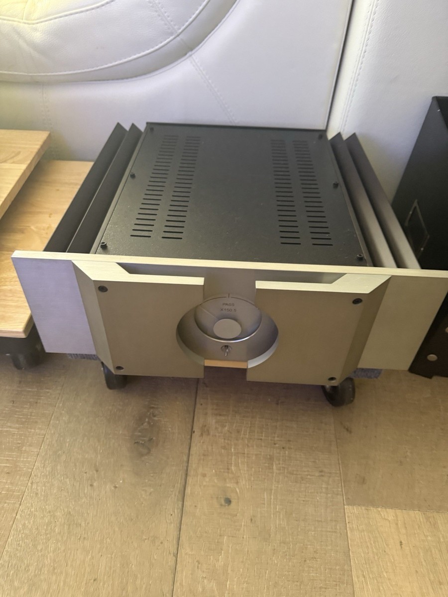 Pass Labs X150.5 Stereo Power Amplifier X-150.5 Minty Open Box See