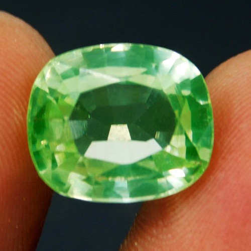Certified 9.70 Ct Ravishing! Shimmering Lustrous Natural Green Peridot Gemstone - Bild 8 von 9
