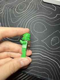 LEGO Ninjago Lloyd Minifigure Jungle Robe, Tournament of Elements 70749