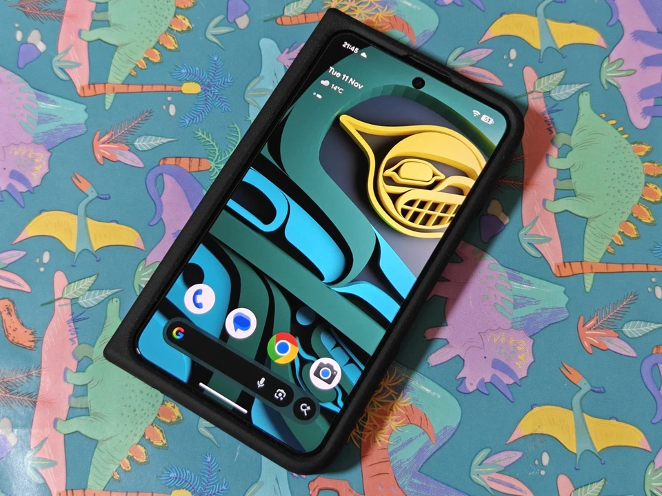 Google Pixel Fold (Read Description) 256GB/12GB Folding Foldable Smartphone - Image 2 of 4