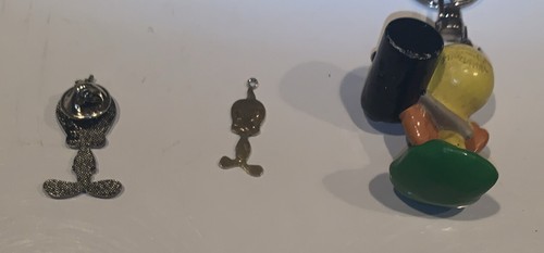 Lote de 8 Llavero Piolín Disney Años 90 Warner Bros Collar Prendedor Colgante - Imagen 7 de 9