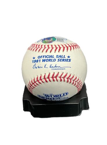 THE INFIELD LOPES, CEY, GARVEY, RUSSELL SIGNED 1981 WORLD SERIES BASEBALL BAS - Picture 4 of 4