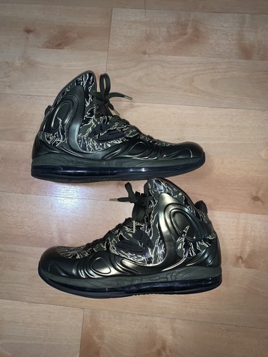 christmas hyperposite