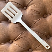 Vintage Robinson Knife Co UltraTemp White Slotted Spatula Turner Made in USA 12"