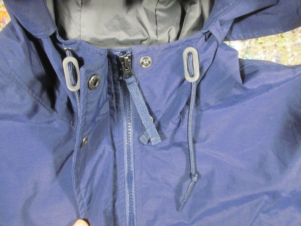 Chaqueta de Lluvia Eddie Bauer Weatheredge Parka Para Mujer 2X Azul Marino Costura con Capucha Sellada Usada en Excelente Condición Foto 4 de 4