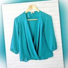 Forever 21 Shirt Womens M Green Criss Cross Top Mod Office Workwear Church 