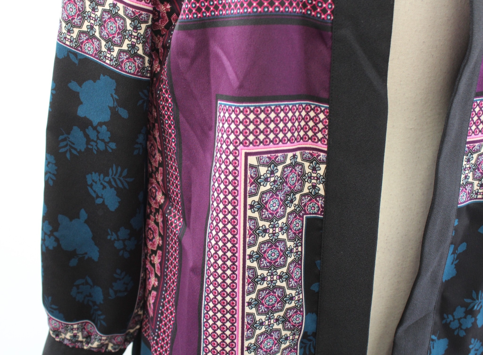 Chicos Soft Patchwork Jacket Black Geometric Flor… - image 2