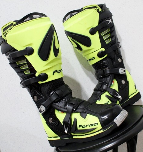 forma predator 2.0 boots